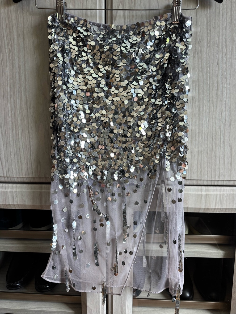Cynthia Rowley Silver Sequin Sheer Midi Skirt Size 0 NWT - Picture 2 of 6